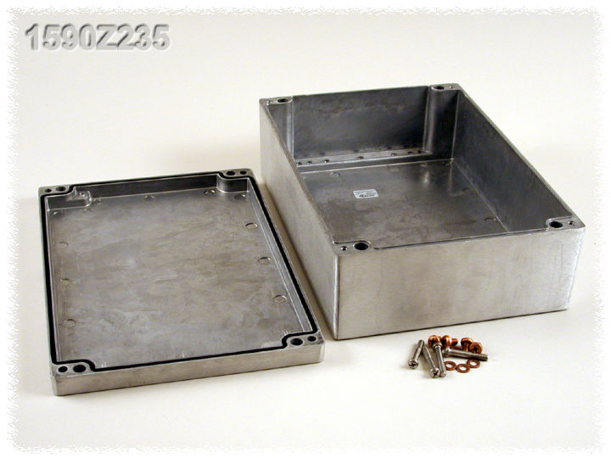 1590Z235