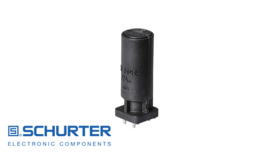Produktabbildung eines schwarzen SCHURTER Sicherungshalters der FPR-Serie mit zwei Anschlussstiften, freigestellt auf weißem Hintergrund. Unten links das SCHURTER Electronic Components Logo. Produktabbildung eines schwarzen SCHURTER Sicherungshalters der FPR-Serie mit zwei Anschlussstiften, freigestellt auf weißem Hintergrund. Unten links das SCHURTER Electronic Components Logo.