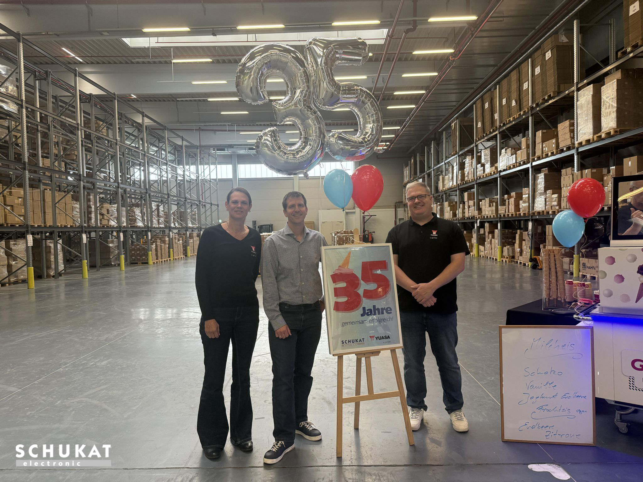 Yuasa-35-Jahre-Zusammenarbeit.jpg Yuasa-35-Jahre-Zusammenarbeit.jpg